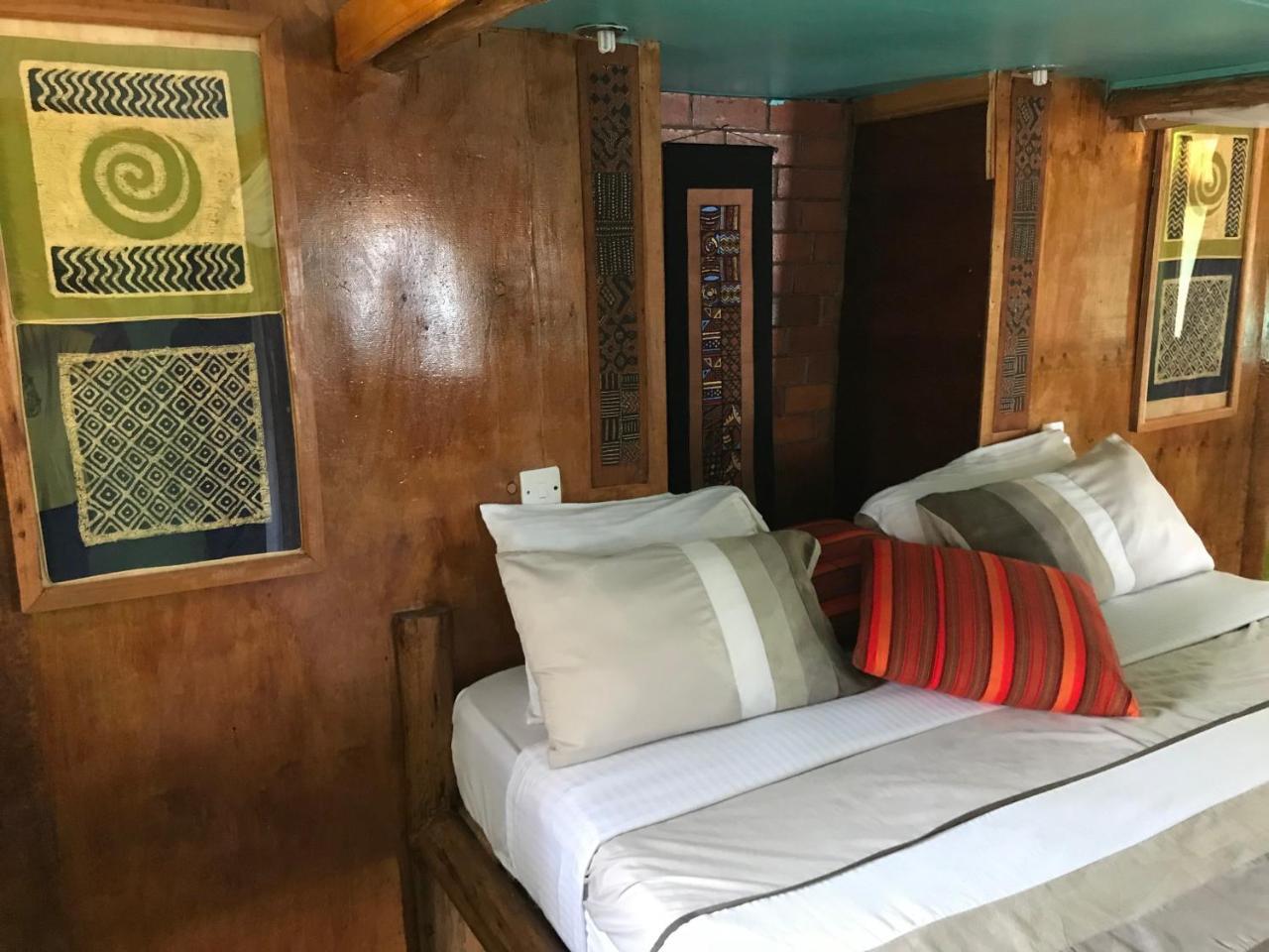 Samuka Island Retreat Villa Jinja Exteriör bild