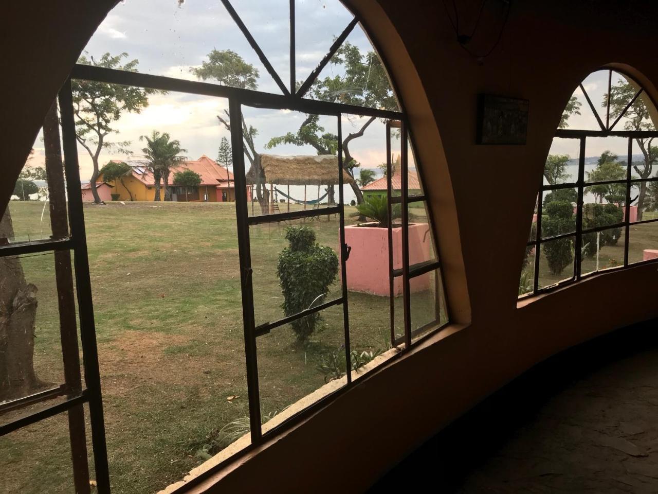 Samuka Island Retreat Villa Jinja Exteriör bild