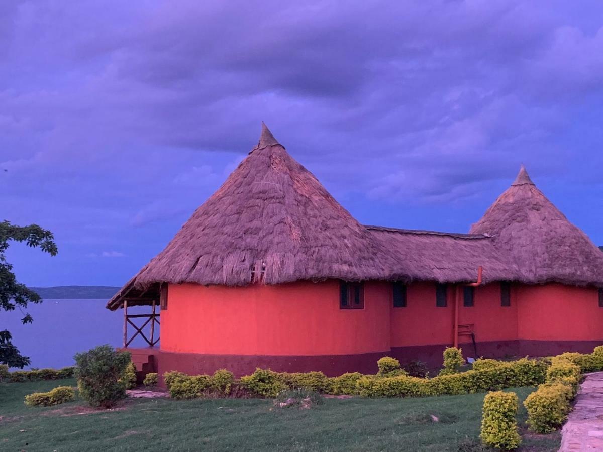 Samuka Island Retreat Villa Jinja Exteriör bild
