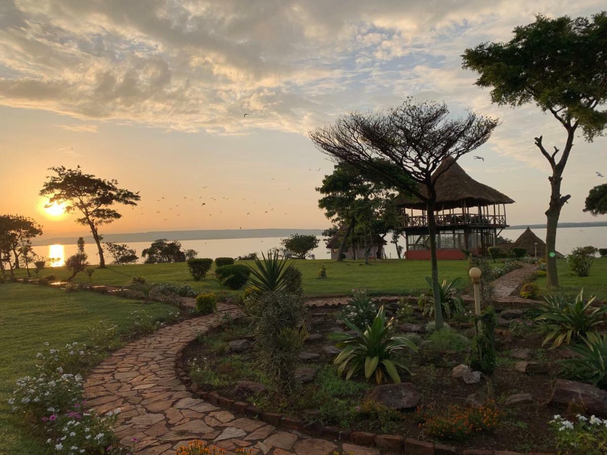 Samuka Island Retreat Villa Jinja Exteriör bild